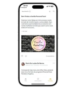 Comunidade de alunas no celular